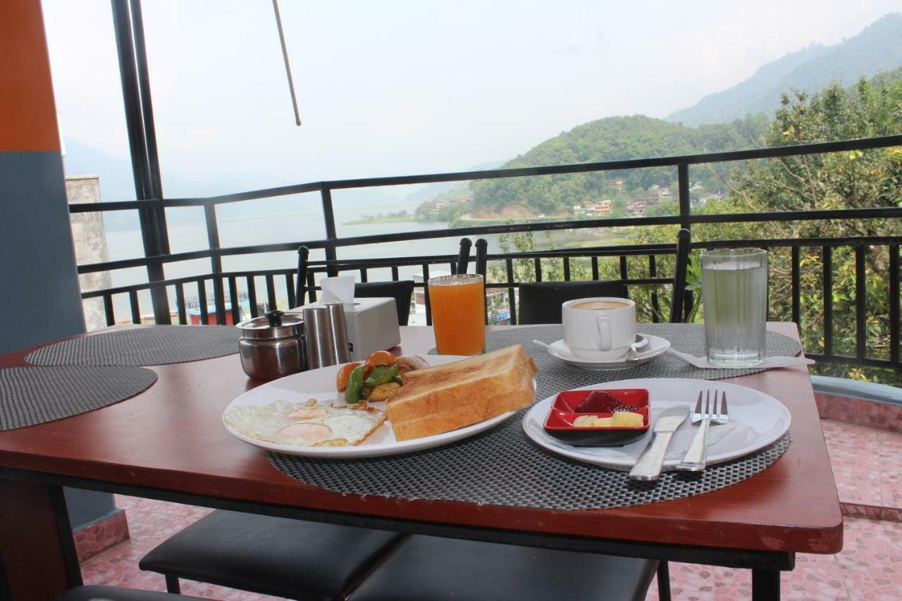 Hotel Direction Pokhara Exterior foto